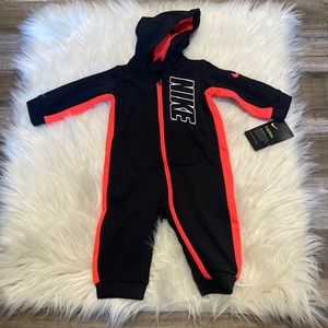 Nike Therma Onesie - Size 6M